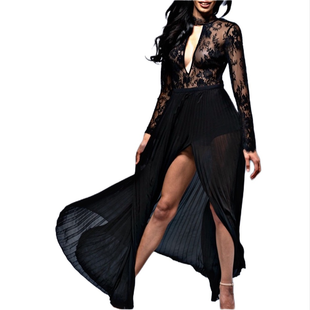 BEBE black lace high neck cutout long sleeve dress with built in shorts